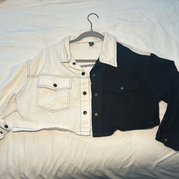 Black and white cropped jacket - Picture 1 of 1